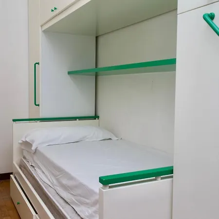 N142 - Numana, Deliziosa Villetta Con Giardino Нумана