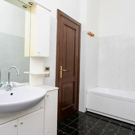 N142 - Numana, Deliziosa Villetta Con Giardino 努马纳